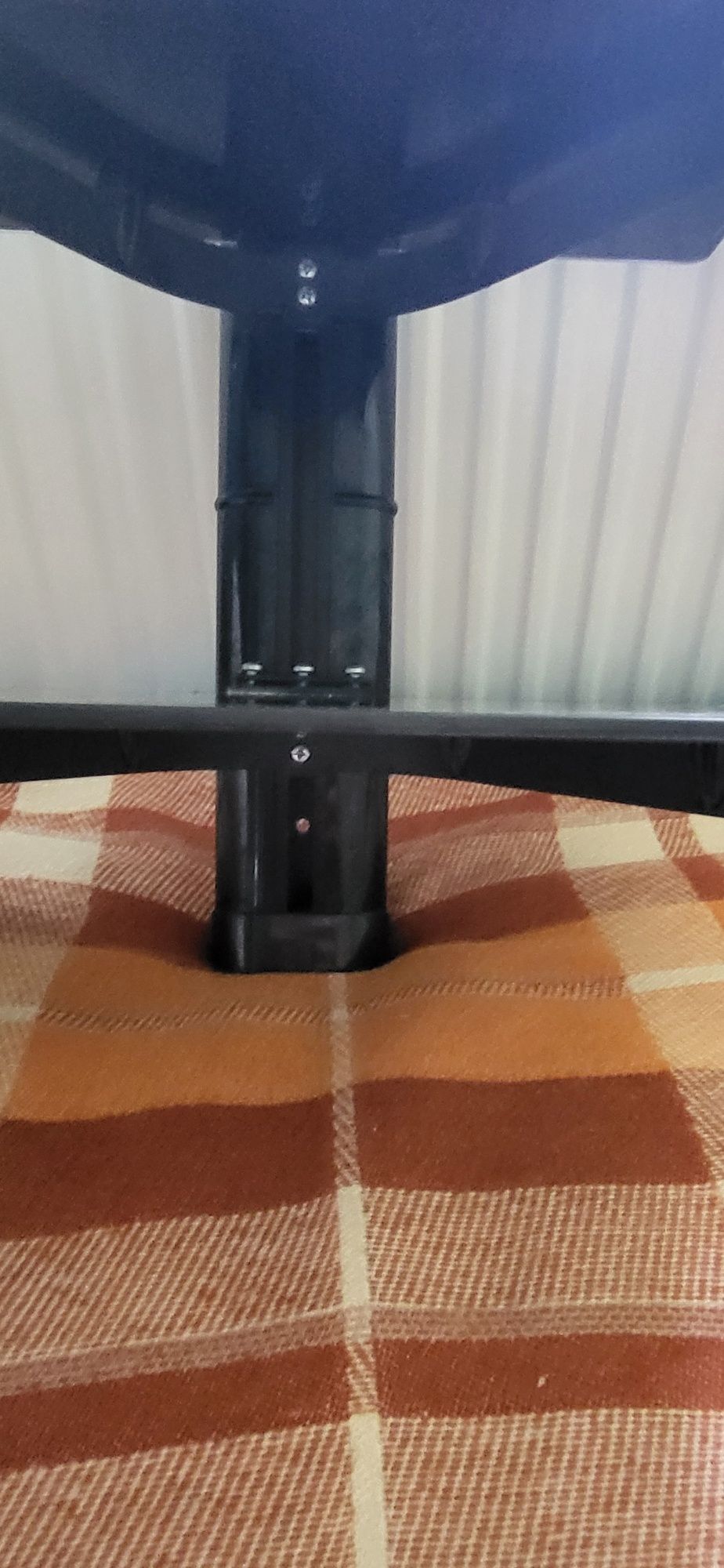 Półka pod dekoder