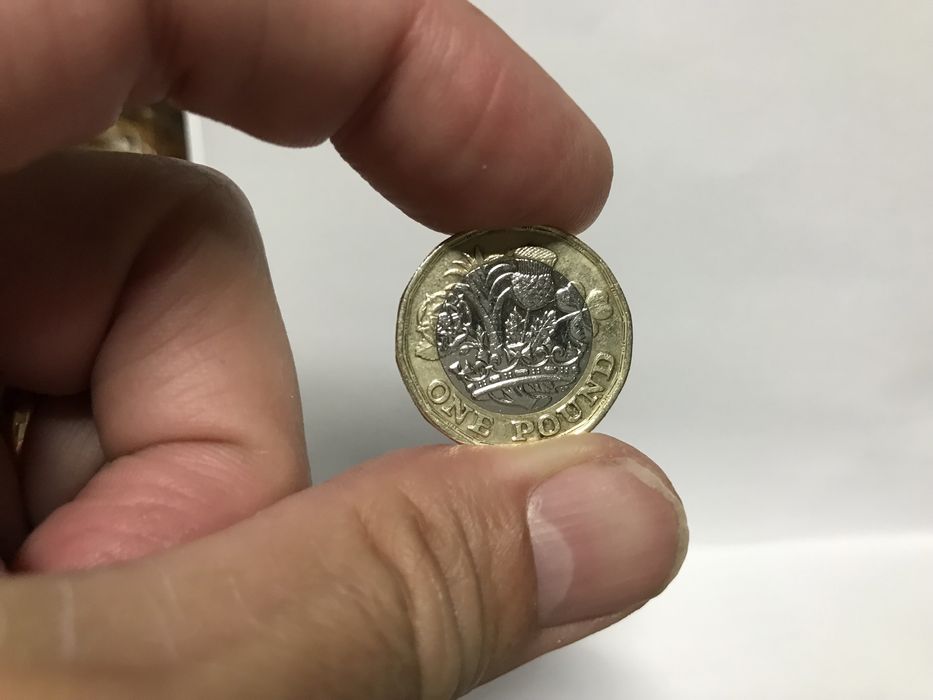 Libra inglesa rainha isabel II