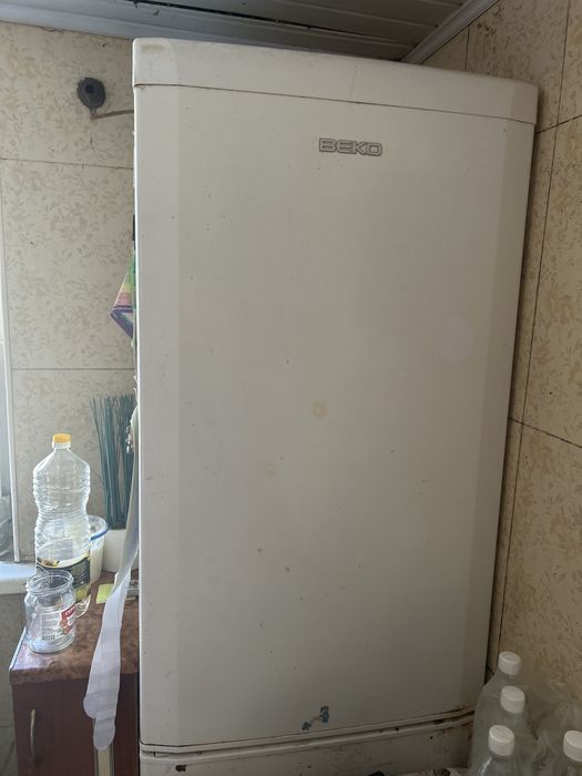 Продам холодильник