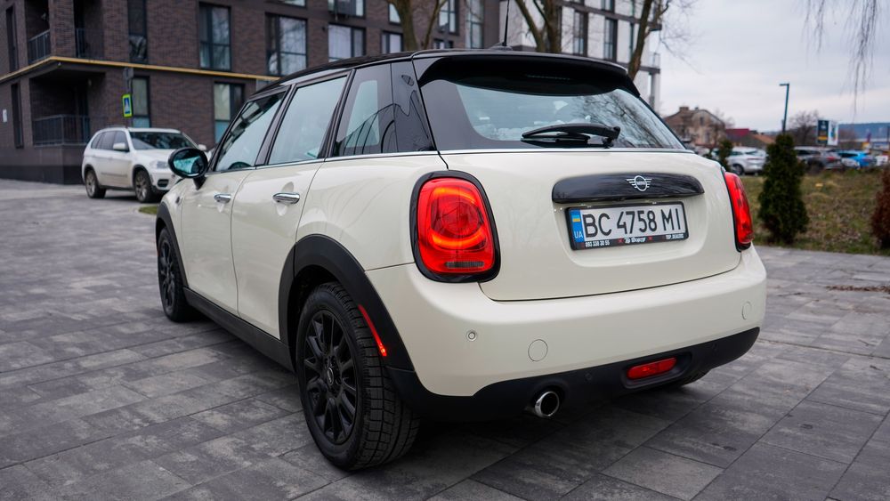 2018 Mini Cooper F55