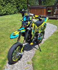 Suzuki DRZ 400 .