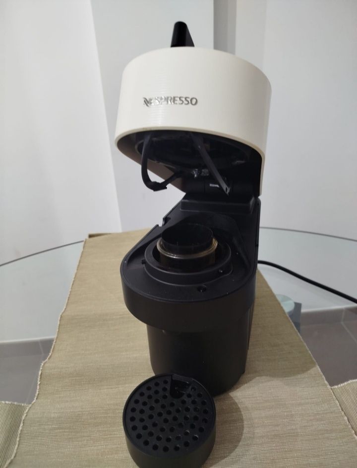 Máquina Café Nespresso Vertuo Pop