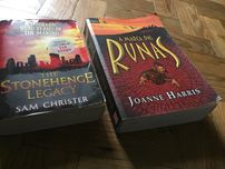 2 livros de Suspense mistério