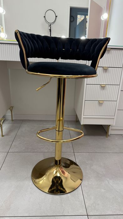 Hoker na złotej nodze