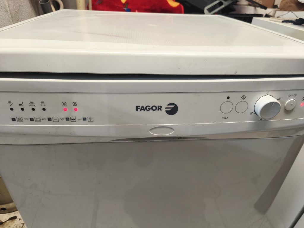 Máquina lavar loiça Fagor