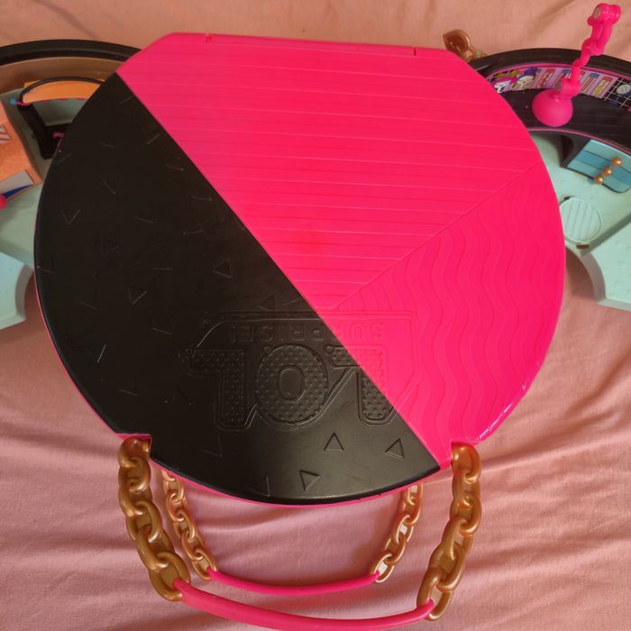 Салон краси Lol surprise,пилисос,мольберт,ходунці