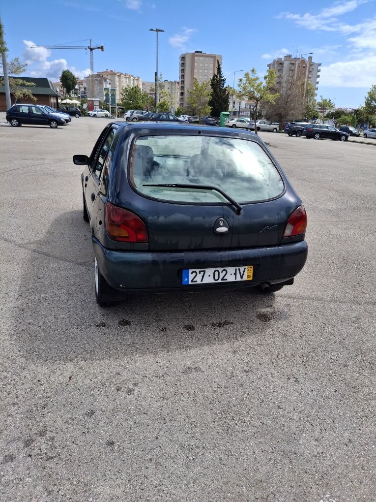 Ford fiesta 1.8 D 5P