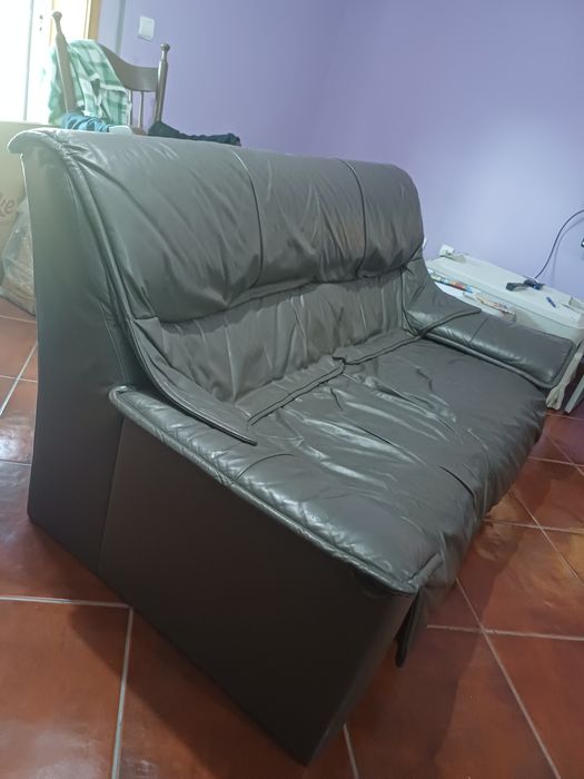 Sofá belga em couro