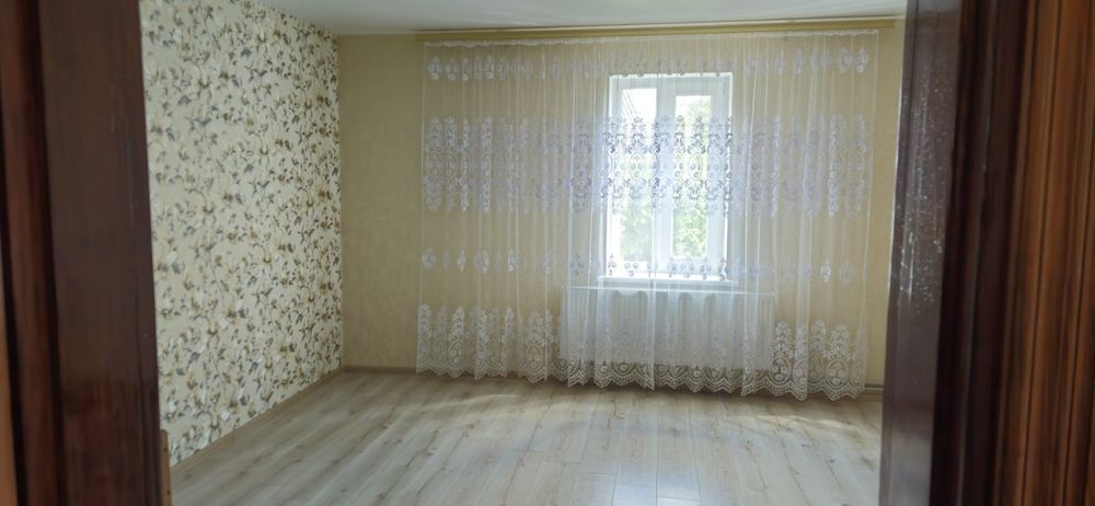 Продається частина будинку Крошня