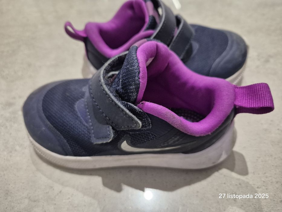 Buty dziecięce Nike rozmiar 23,5