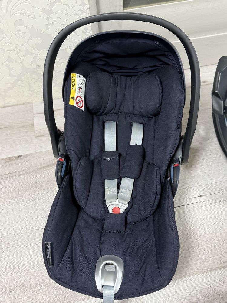 Автокрісло та база Cybex Cloud Q plus