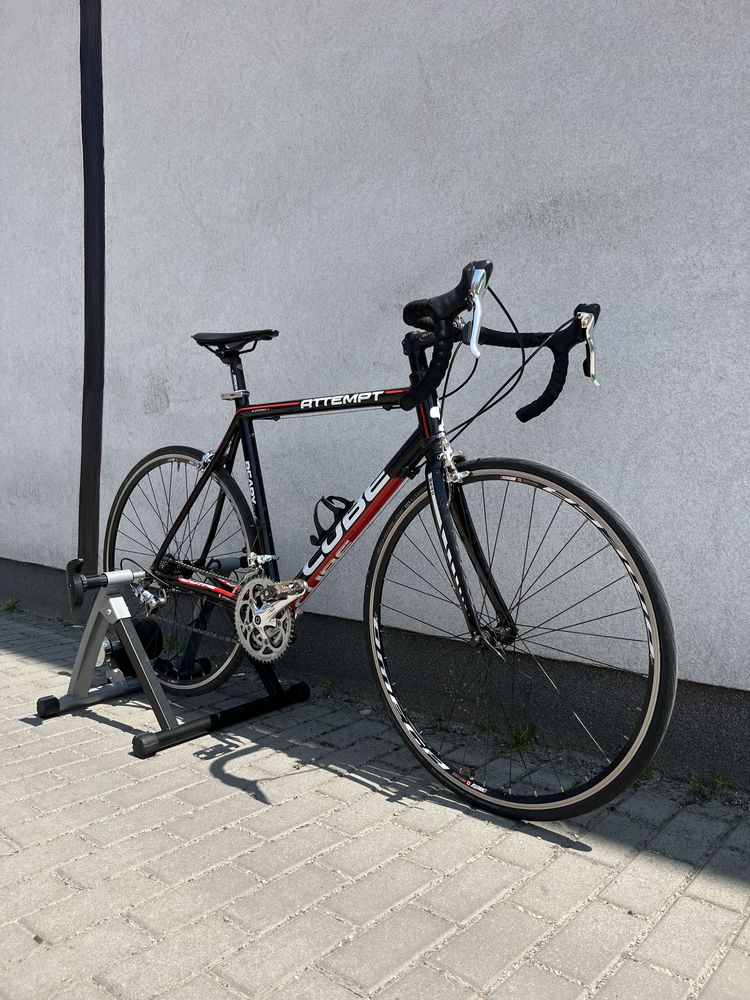 Rower szosowy CUBE ATTEMPT
