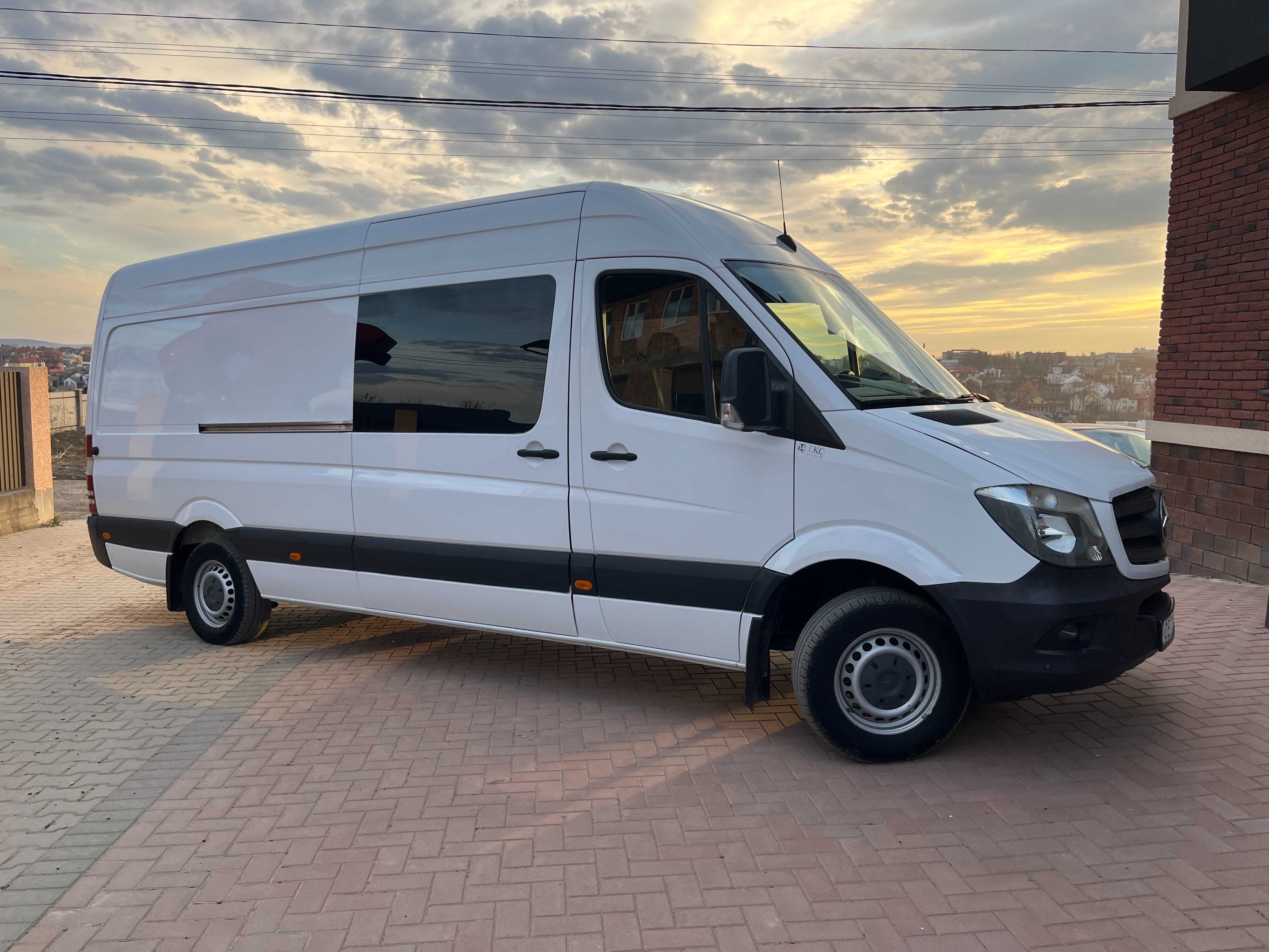 Mercedes Sprinter 319 3.0 2015р.в. Легковий 8+1 MAXI