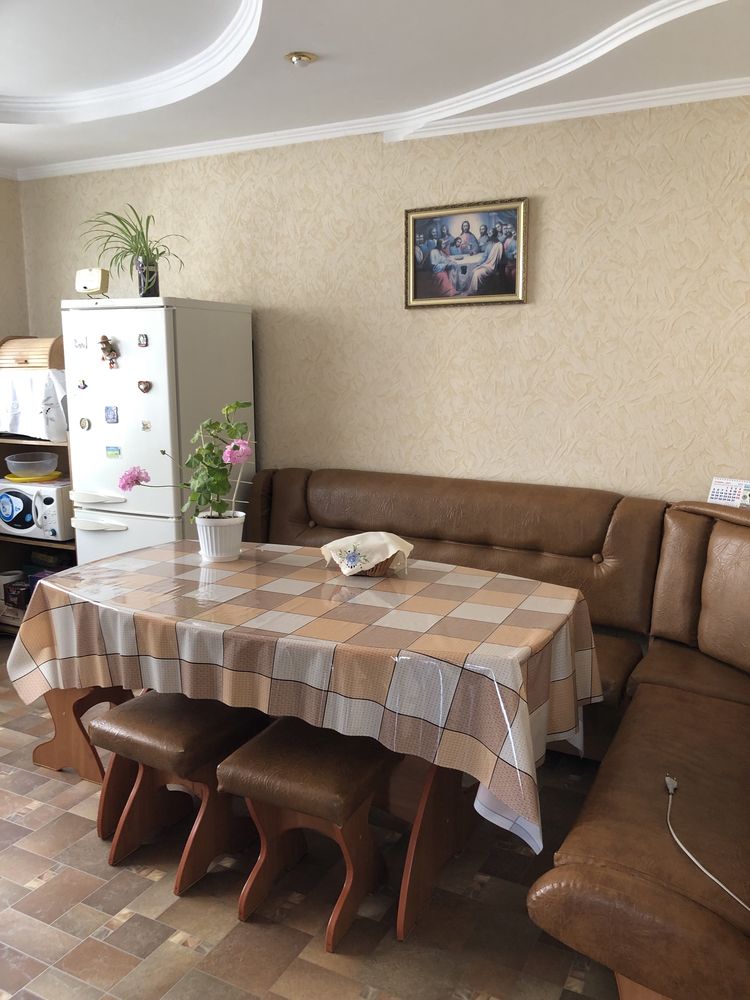 Продам будинок у місті