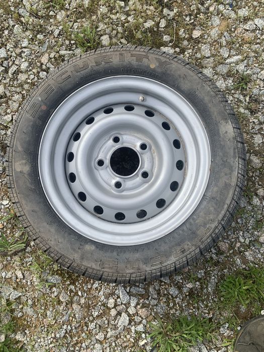 Roda de reboque de carga