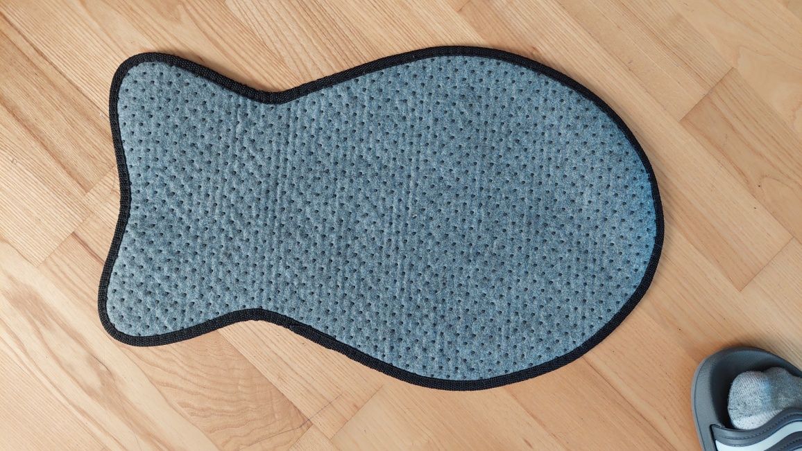 Drapak dla kota w postaci dywany , STAN : IDEALNY