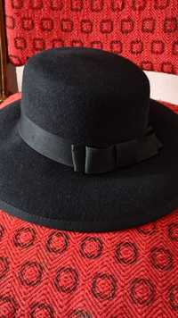 Шляпка (модерн), женская, черная