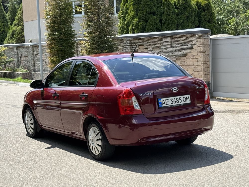 Продам хендай акцент автомат
