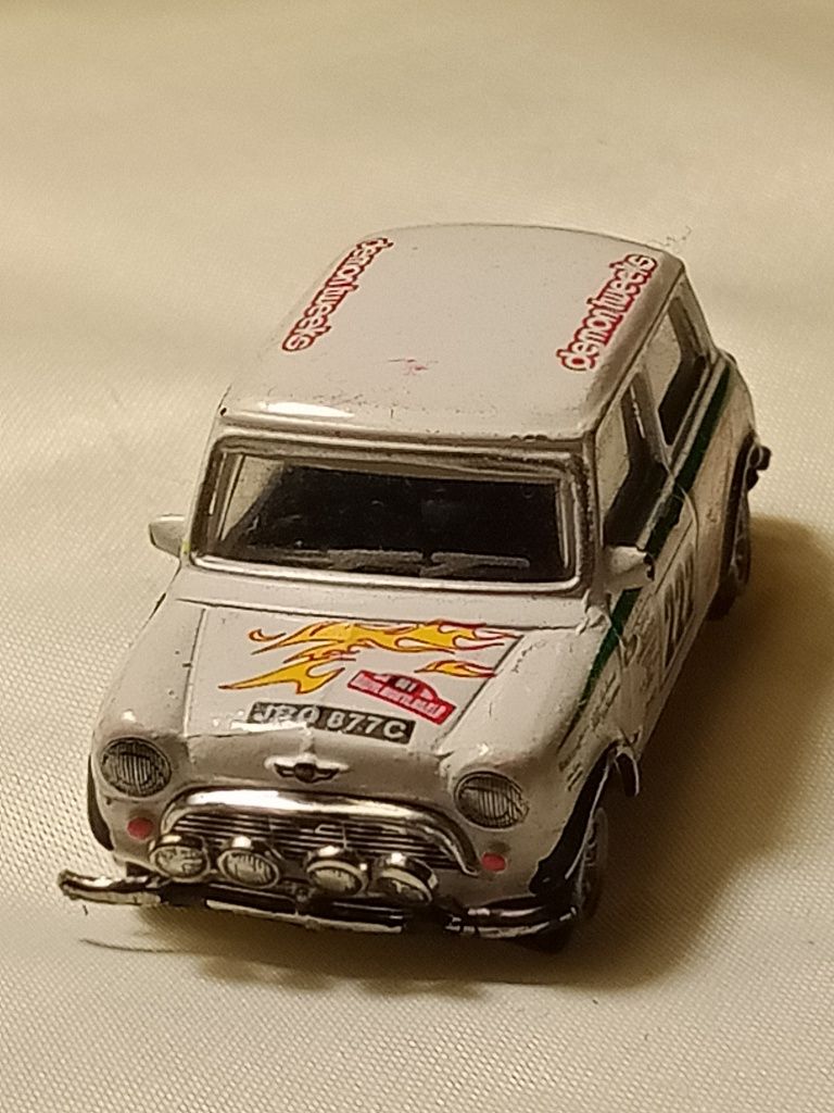 Литая модель автомобиля Demon Tweeks 222 Mini Cooper Rally Car Unboxed