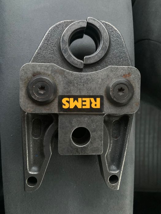 Szczeka zaciskowa Rems