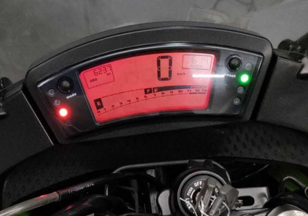 Японський мотоцикл Kawasaki Ninja 400 2013, мотосалон Артмото Полтава