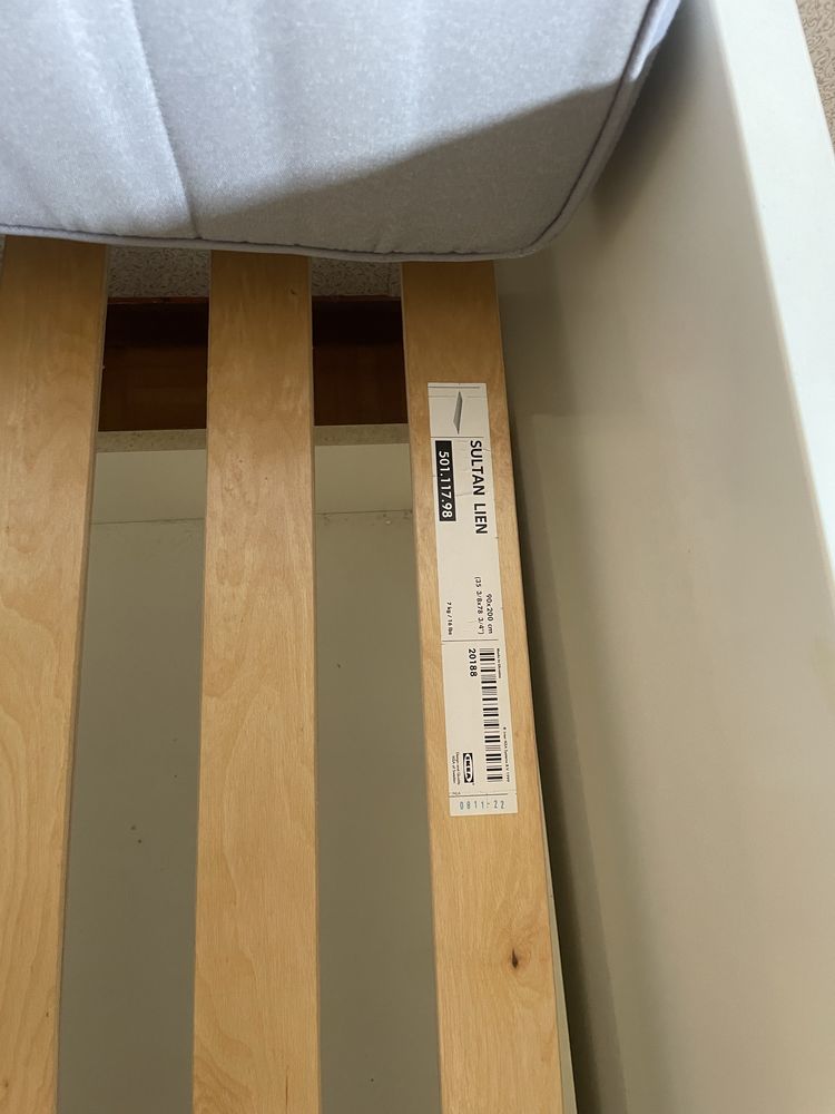 Cama de Solteiro IKEA com Colchão + 3 Gavetas de Arrumação