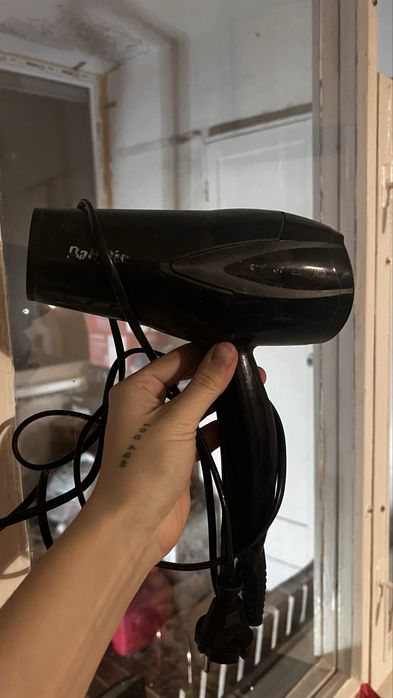 фен чорний Babyliss б/у