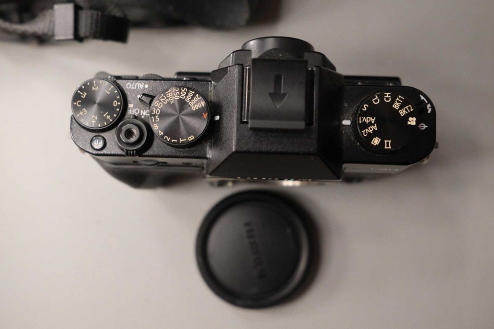 Fujifilm X-T20 body z gripem