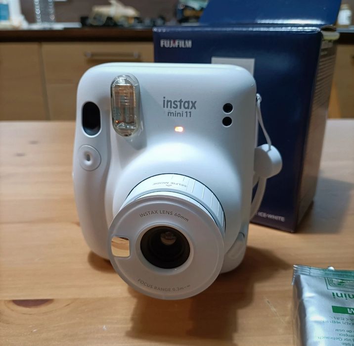 Instax mini 11 como nova