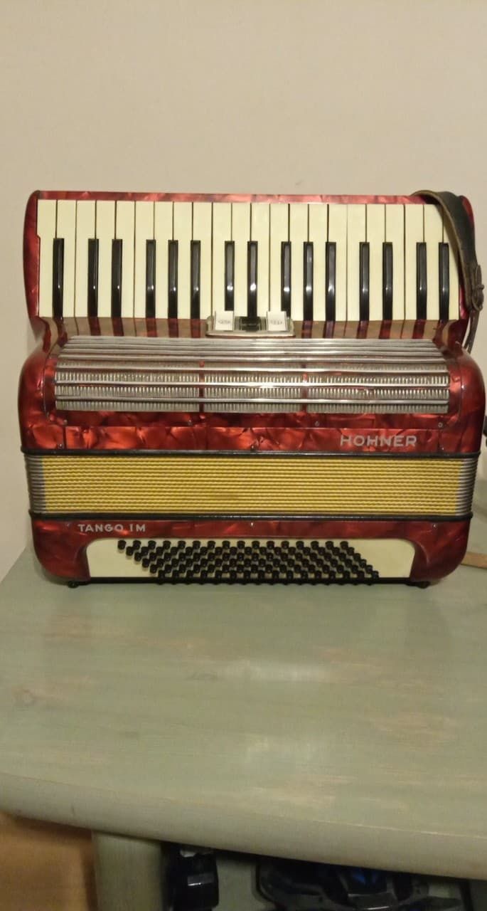 Akordeon Hohner Tango I M 96 basów.