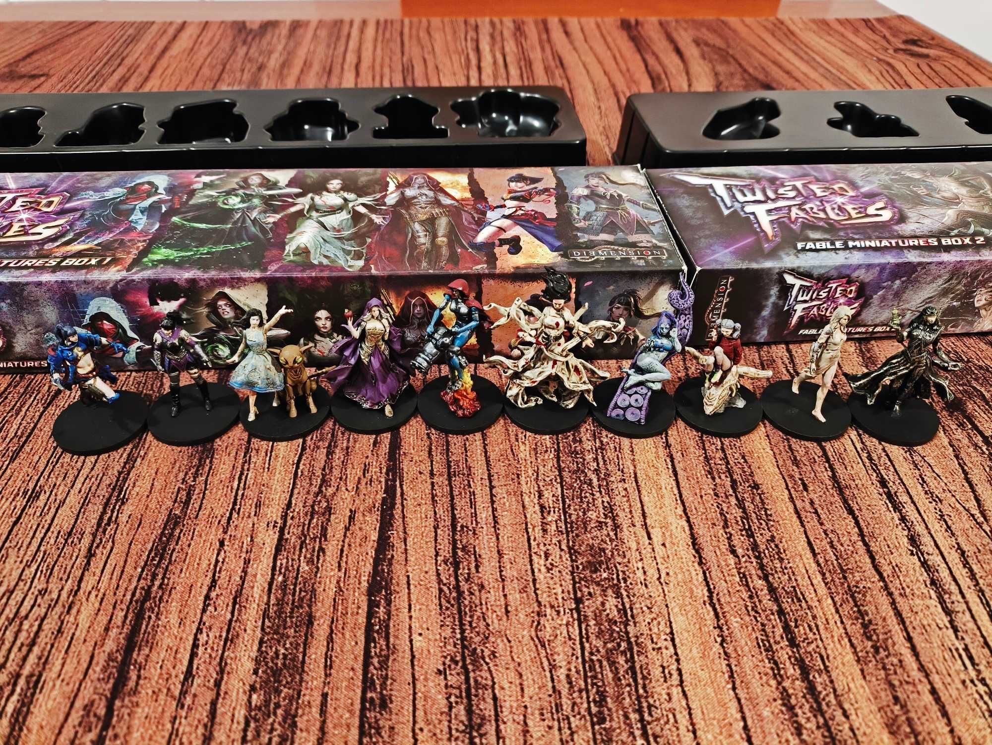 TWISTED FABLES, Miniatures Box 1+2, mata, figurki pomalowane, koszulki