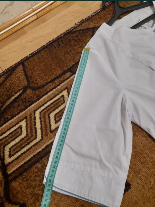 Білий медичний халат