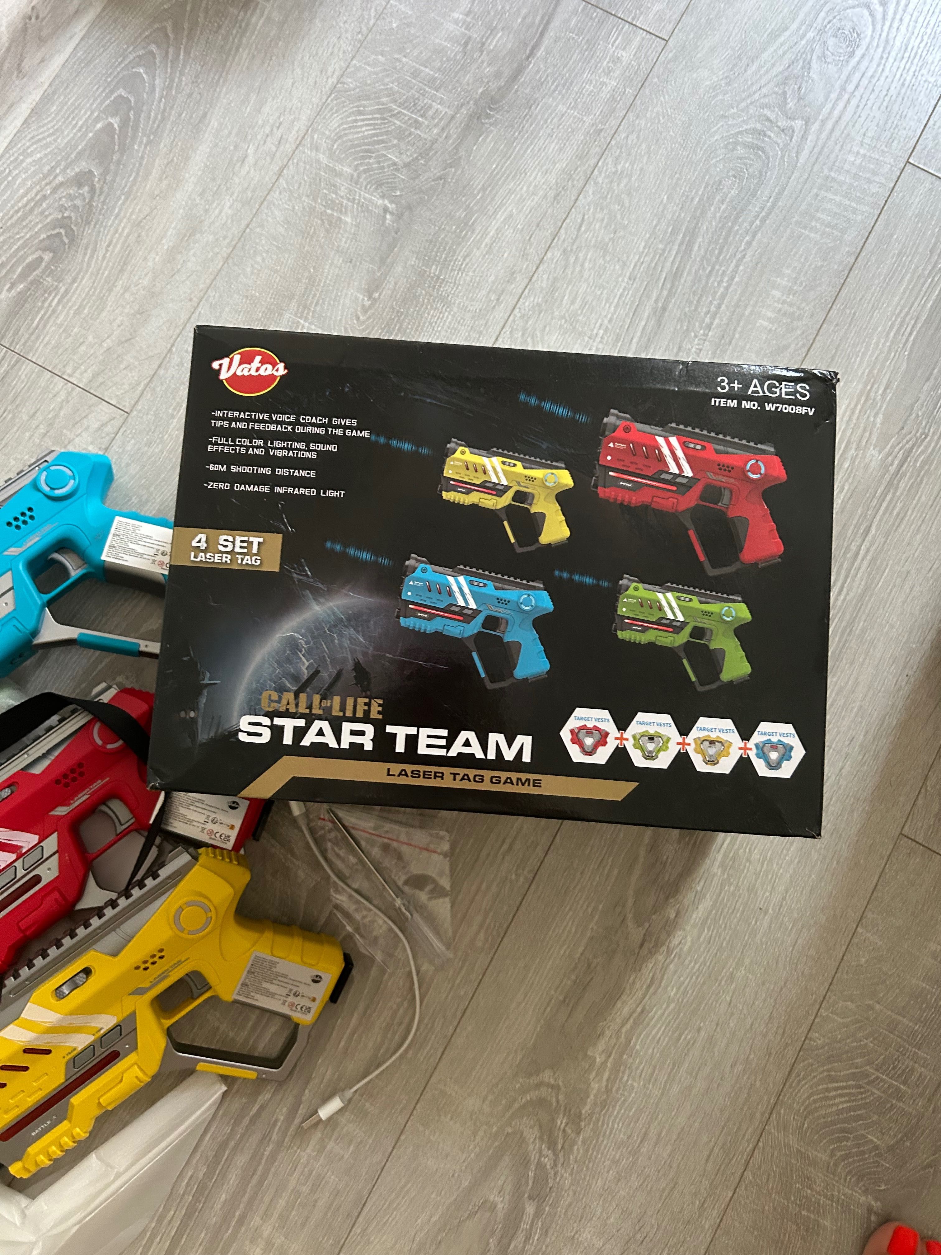 Vatos Toys.  Pistolet laserowy paintball laser tag 4 mide zestaw