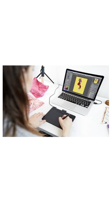 Графічний планшет Wacom Intuos S Black. Срочно!!!