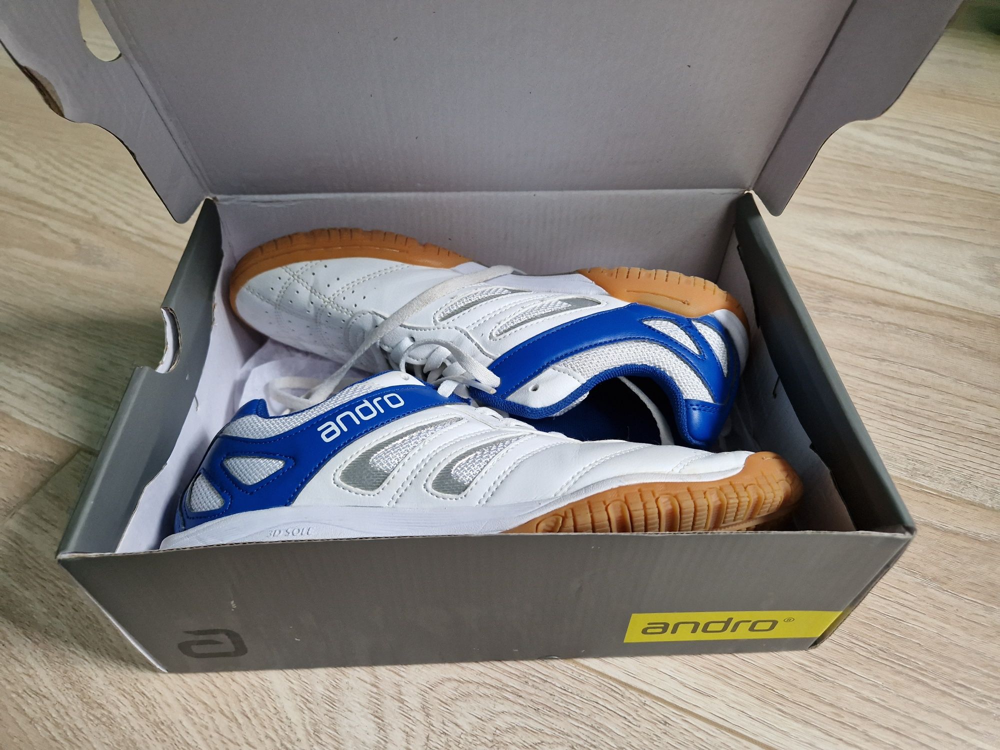 Buty do tenisa stołowego Andro SHUFFLE STEP rozm.38,5 biało-niebieskie