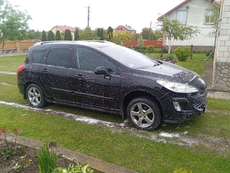 Продам причина продажі виїзд закордон