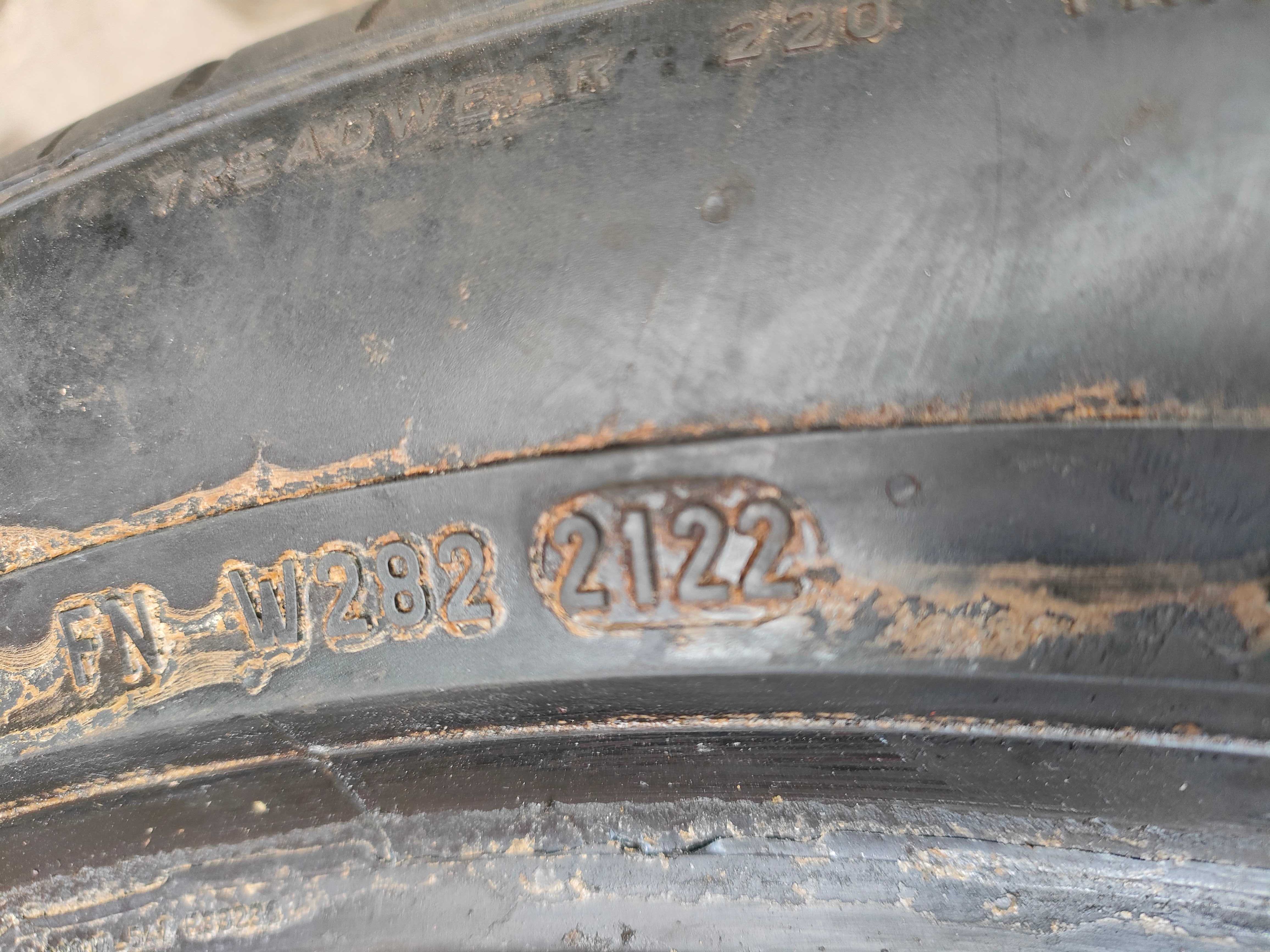 Pirelli P ZERO 285/40/21 szt