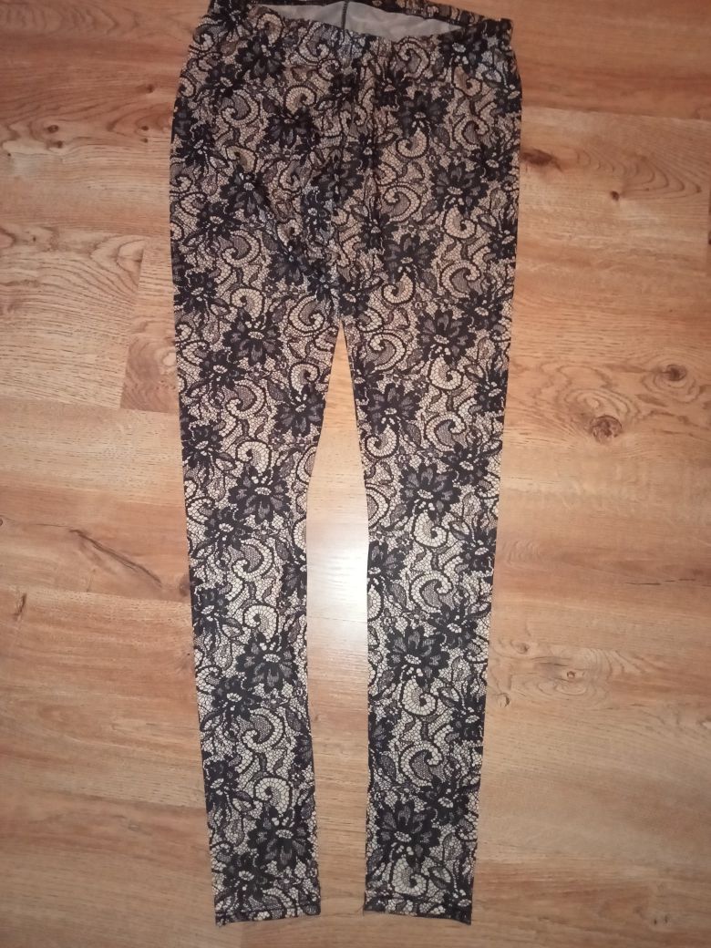 NOWE legginsy damskie w kwiaty.