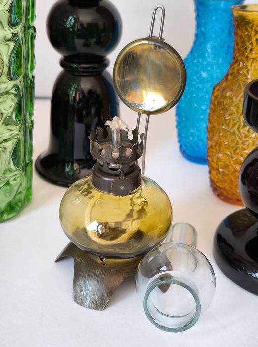 Lampa naftowa piekne stare kolorowe szkło