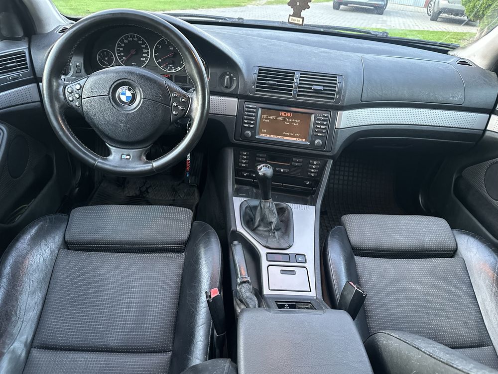 Bmw E39 530i / LPG / Manual / Stylingi 17” / Serducho / Shadowline