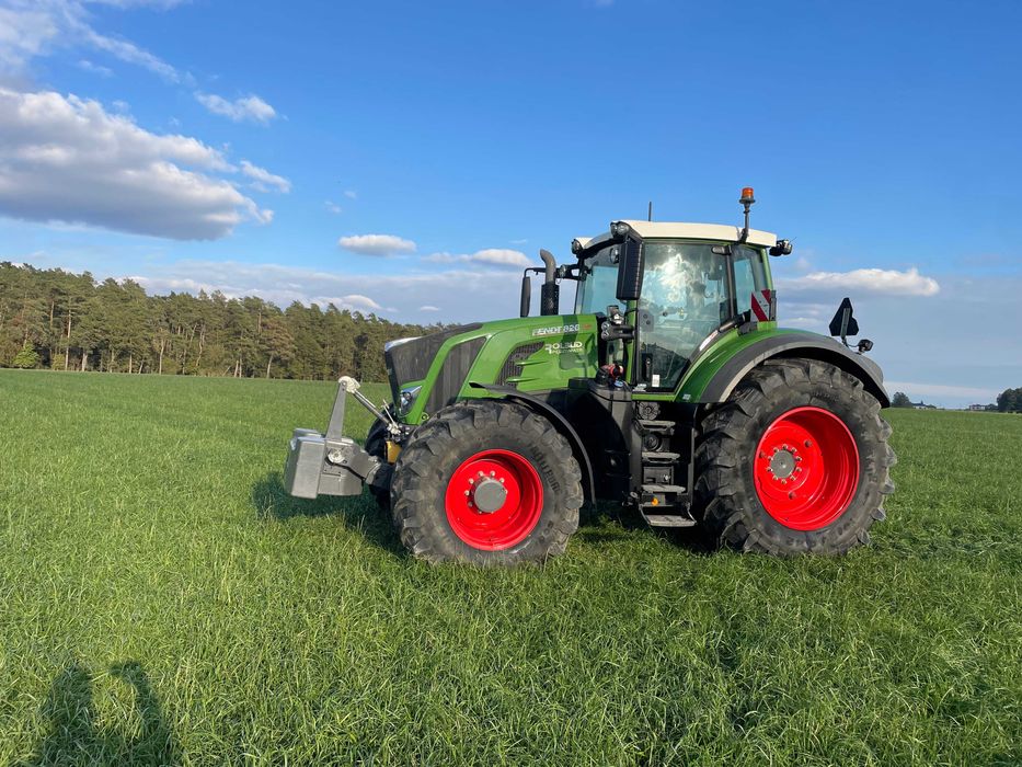 Ciągnik rolniczy Fendt 828 Vario S4 Profi+