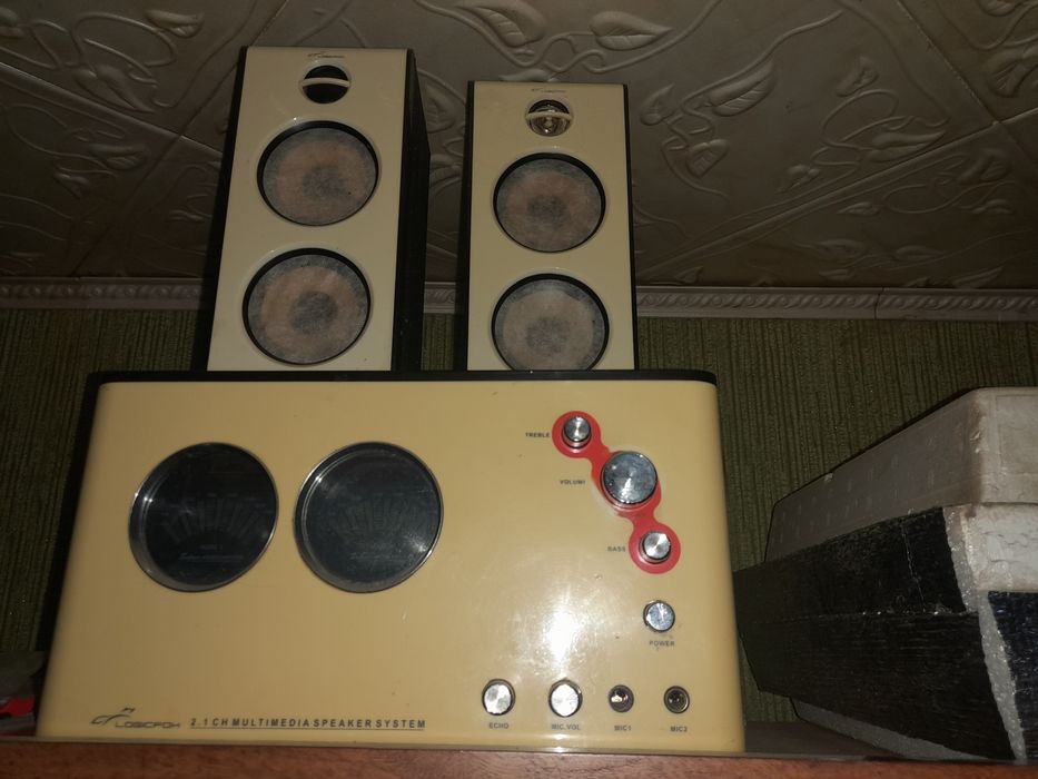 Продам саббуфер 550грн