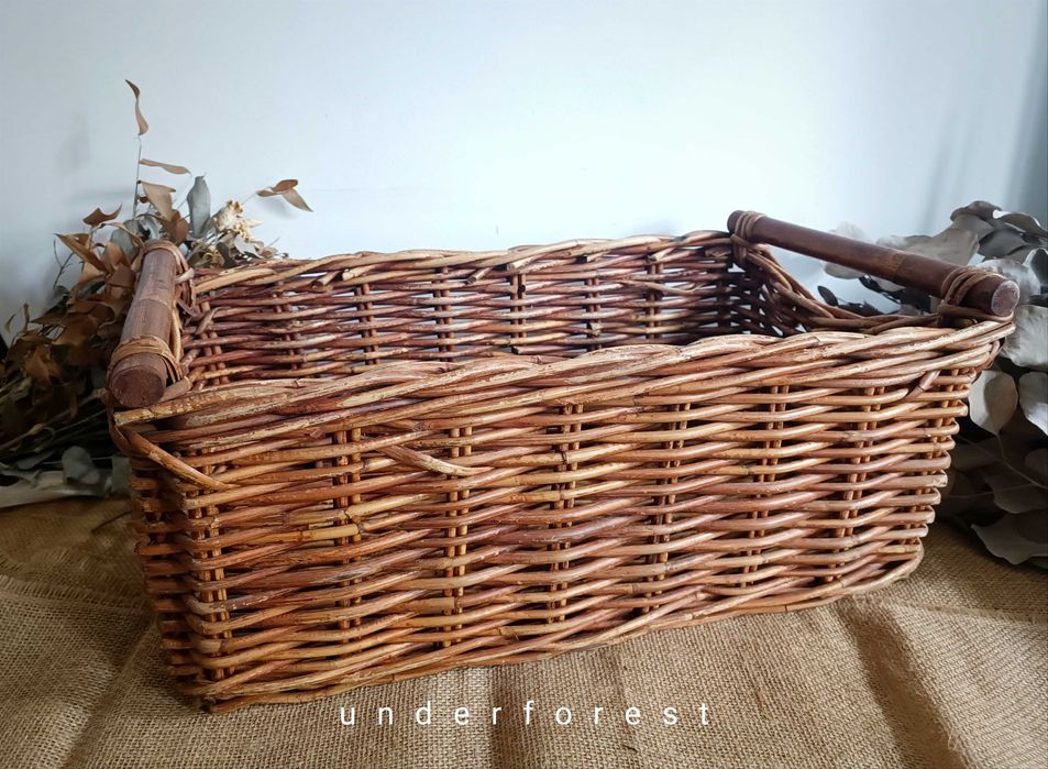 Koszyk wiklinowy z uchwytami drewnianymi prostokątny 30x54 cm