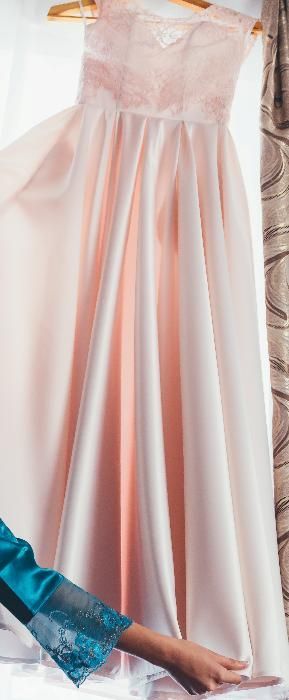 Продам пудровое свадебное платье