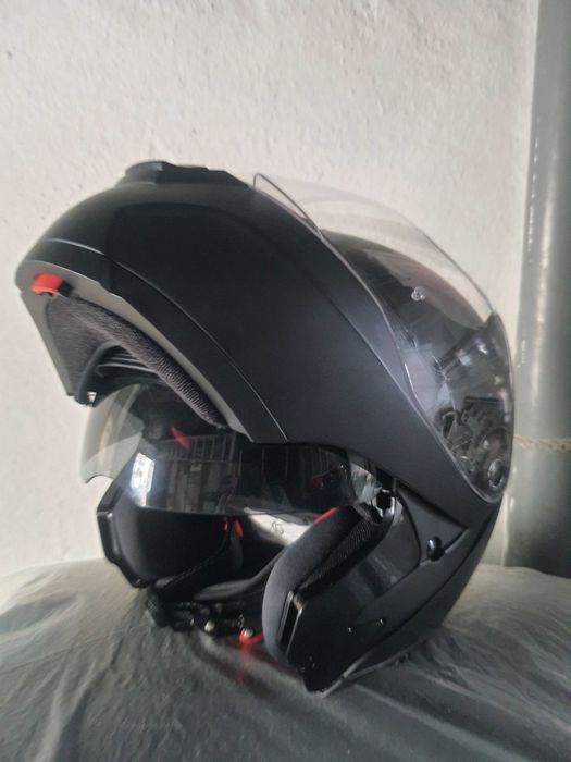 Capacete preto crivit