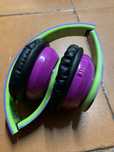 Auscultadores Bluetooth descendentes