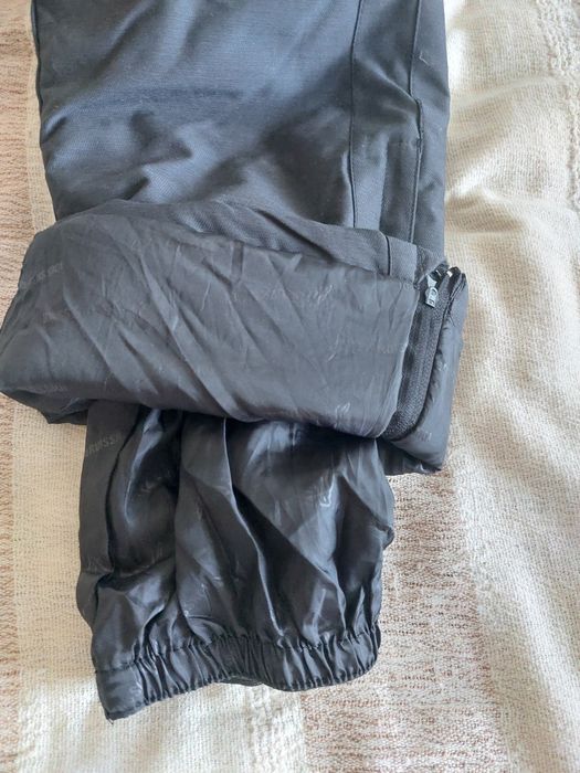 Жіночий комбінезон