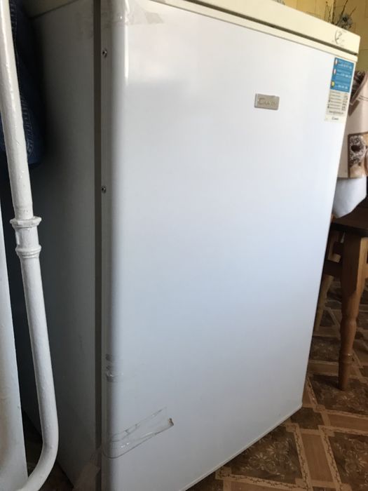 Морозильная камера CANDY CFU195/1E