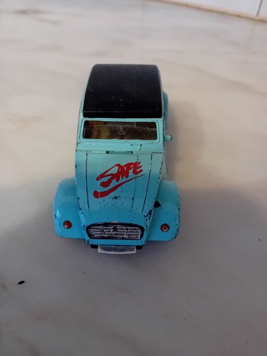 Miniatura Citroën 2 Cavalos Antiga Escala 1:32
