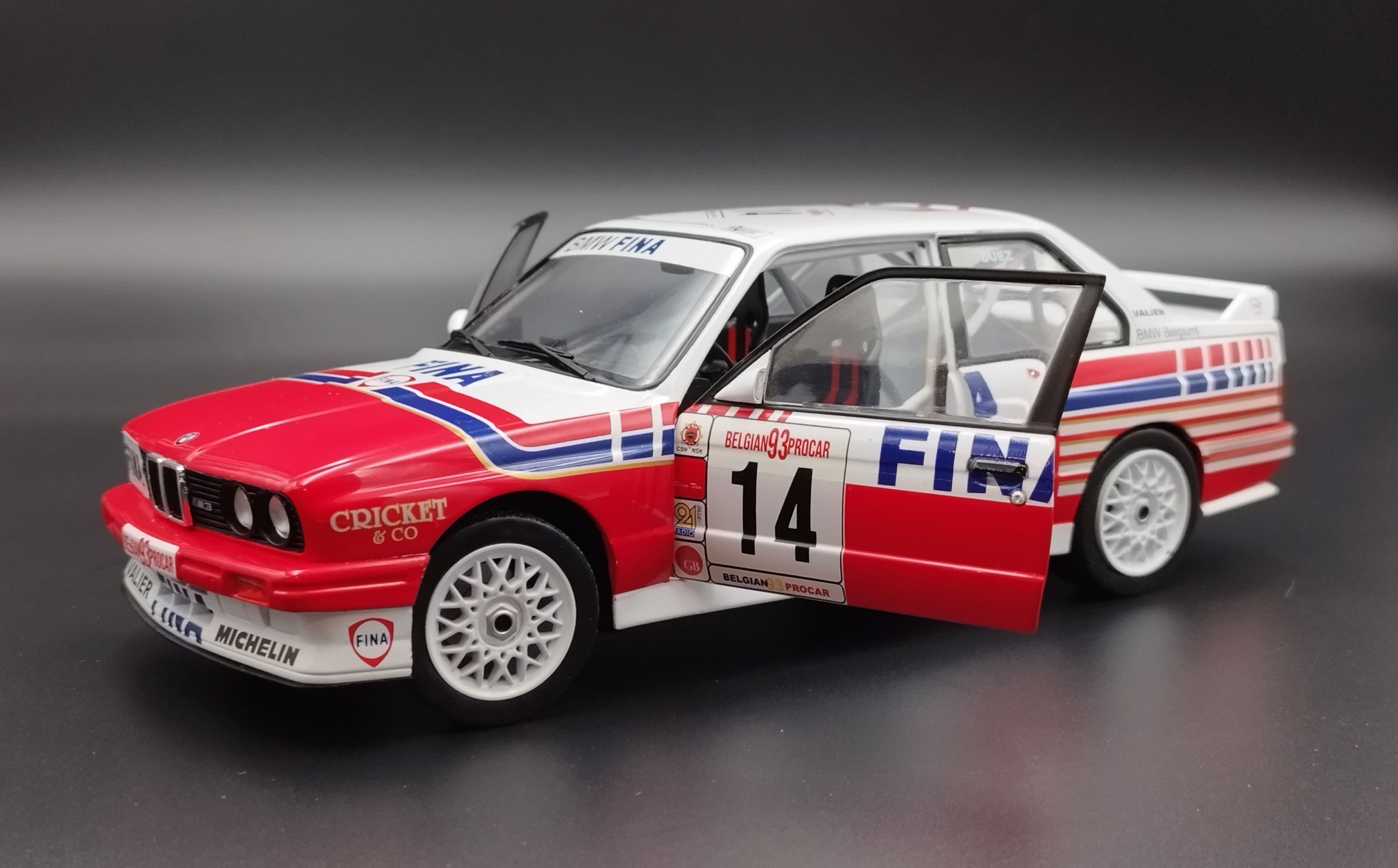 1:18 Solido 1993 BMW E30 M3 #14 FINA Belgium Procar + kalki Bastos